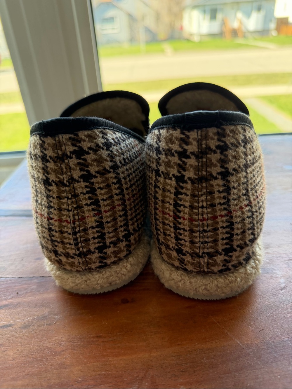 Gucci Beige/Brown Plaid Wool Horsebit Loafers - Picture 4 of 8